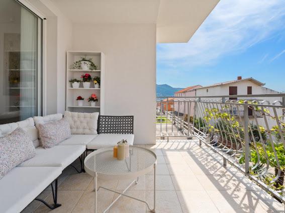 Luxury Apartment Beyond Stobrec Ngoại thất bức ảnh