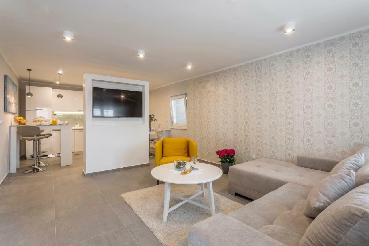 Luxury Apartment Beyond Stobrec Ngoại thất bức ảnh